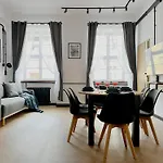 Apartamento Beautiful For 6 Guests, Old Town Center